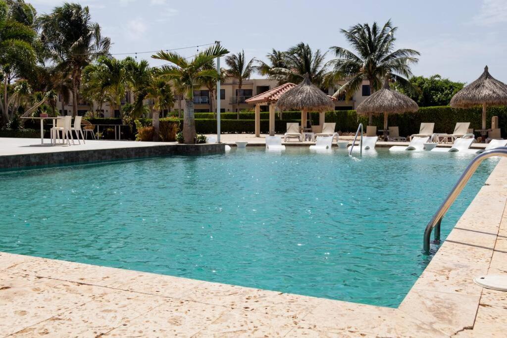 New! Cozy 1 Bedroom Condo- Gold Coast, Noord Aruba Palm Beach Bagian luar foto