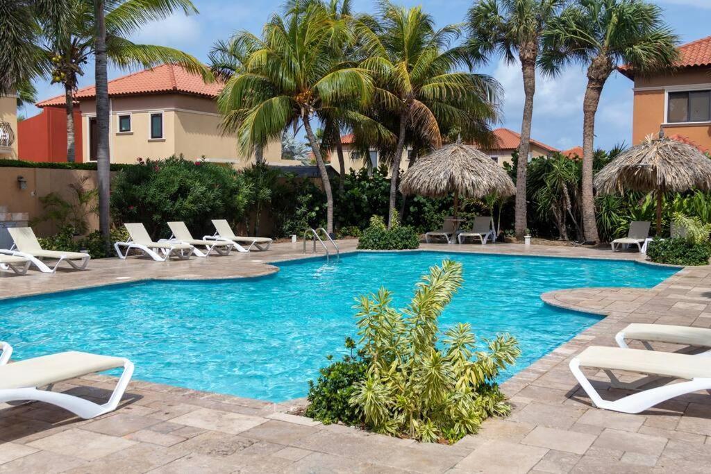 New! Cozy 1 Bedroom Condo- Gold Coast, Noord Aruba Palm Beach Bagian luar foto